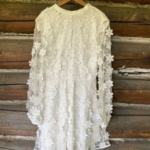 White long sleeve dress! Brand: STEVIE MAY.